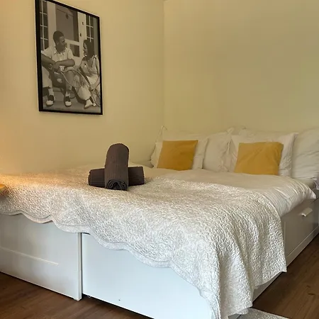 Lejlighed Central & View - Five-Minute Walk To Town By Heiti Gstaad